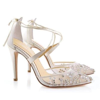 China Fashion Trend Ivory White Wedding Shoes Pearl White High Heels With Lace And Bow Heel Thick Diamond Decoration Wedding Shoes for sale