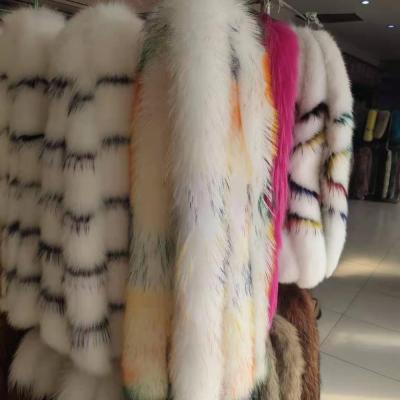 China Clothes 2019 Wholesale High Quality Colorful Raccoon Fur Collar For Garment&Clothes&Denim Coat Fur Scarf for sale