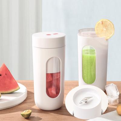 China Hot Selling Car Hot Selling Mini Portable Electric Cool Bottle Mixer Blender Juicer Fruit Squeezer Usb Juice Blender Cup Smoothie Maker for sale