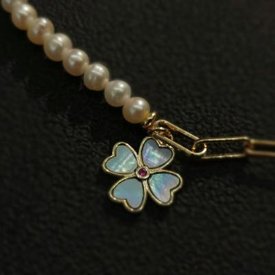 China FASHIONABLE Hot Selling Double Layer Clover Leaf Necklace Four Leaf Natural Freshwater Pearl Necklace Bracelet for sale