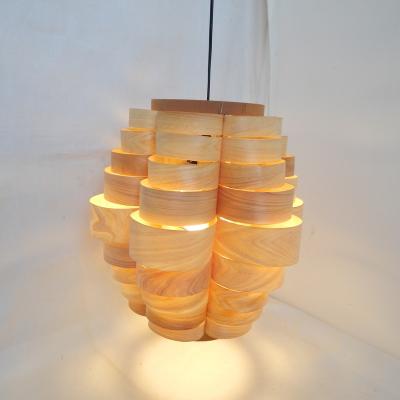 China Eco Friendly Hot Sale Woven Lampshade Wooden Decorative Lantern For Event for sale