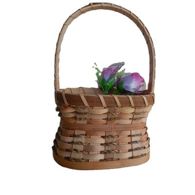 China Sustainable Traditional Natural Weave Wooden Hanging Storage Basket With Grass for sale