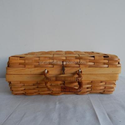 China Factory Direct Sale Viable Mini Woven Wood Chip Picnic Basket for sale