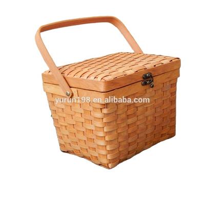 China 2 Person Picnic Basket Food Stocked Wooden Picnic Basket for sale