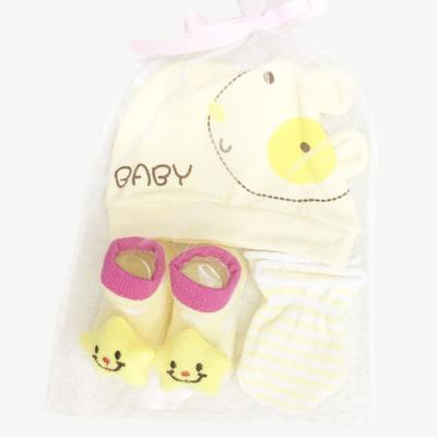 China 2017 Most Breathable Beautiful And Colorful Popular Newborn Baby Gifts Set M01-1 zu verkaufen