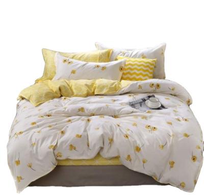 China Luxury Floral Flowers Disposable Yellow Bedding Duvet Cover Set for sale