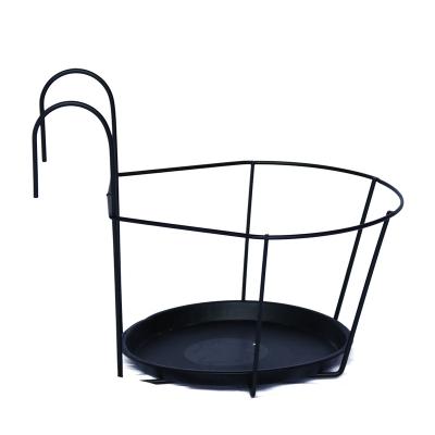 China Europe Garden Steel Wire Flower Pot Rack With Hanging Design PVC Coated for sale