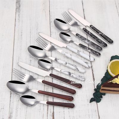 China Sustainable Silver Plated Plastic Marble Wood Handle Customized Packaging Stainless Steel Cutlery Set Manufacturers for sale