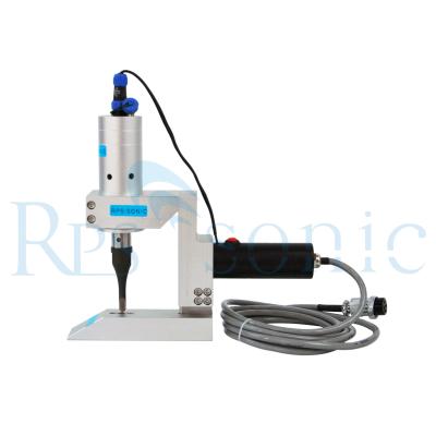 China Nonwoven Fabric Cloth Stable Ultrasonic Cutting And Sealing Machine 40Khz 300W for sale