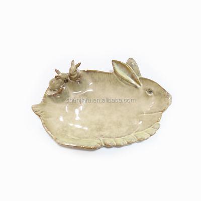 China Sustainable Wholesale Rabbit Salad Candy Ceramic Animal Dish for sale