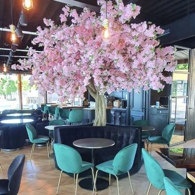 China Minimalist Giant Fake Table Center Tree Artificial Rose Flower Indoor Wedding Cherry Blossom Tree Large for sale