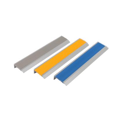 China Durable Durable Easy To Install Aluminum Strips For Flooring Anti - Slip Metal Protection Strip For Stairs for sale