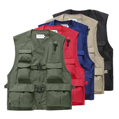 China QUICK DRY Mens Multi Pockets Cargo Vest For Climbing Shooting Photography Hanging Journalist Fishing Vest Angler Waistcoat for sale