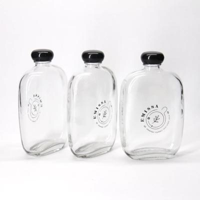 China Beverage Customize Wholesale Transparent Liquor Vodka Flat Glass Whiskey Bottle for sale