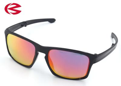 China Scratch Resistant Leisure Sunglasses With Black PC Unbreakable Frame Vintage Style for sale