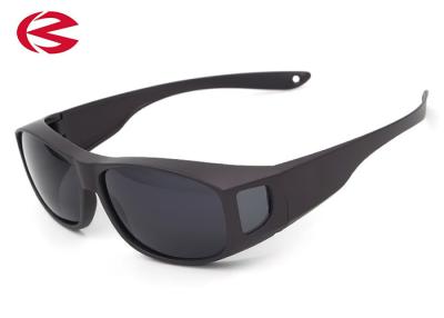 China Ajustes para hombre para mujer del negro de Matt sobre las gafas de sol, polarizadas pescando las gafas de sol en venta