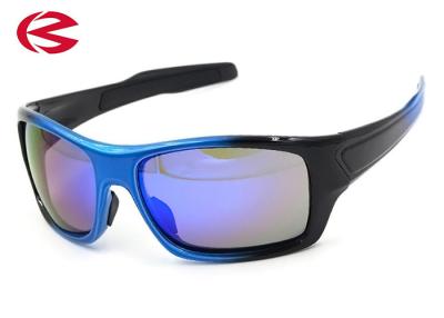 Chine Vue durable de vélo d'équitation de lunettes de soleil adultes de lunettes de soleil la pleine avec le temple d'Anti-ski incline UV400 à vendre