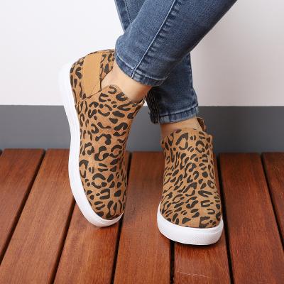 China 2021 printed autumn and winter new flat suede elastic sports casual shoes where sports shape single shoes increased women's shoes for sale