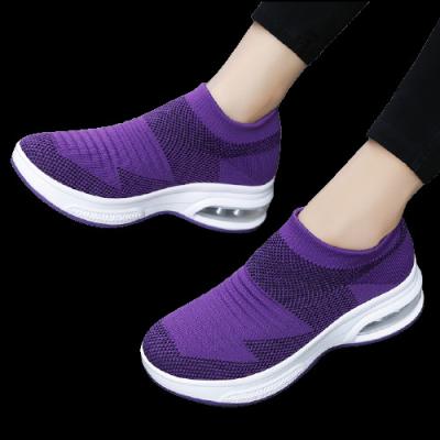 China EVA 2021 Breathable New Fly Woven Shock Absorption Leisure Walking Socks Fly Fly Knit Shoes Sports Large Size White Shoes 35-42 for sale