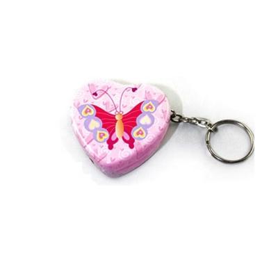 China Mini Eco - Friendly And Recyclable Material Heart Shape Gift Tin Packaging Container With Chain for sale