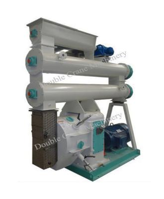 China Wheat / Soybean Bran Flour Feed Pellet Machine Customized for sale