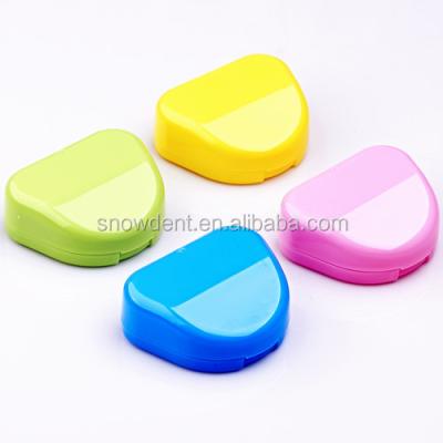 China Orthodontic Retainer Case Retainer Dental Box Retainer Box Denture Mouth Guard Box With PremiumPlus Same for sale