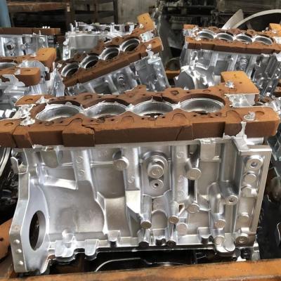 China Aluminum Cylinder Heads Cast Aluminium Die Casting 50,000-100,000 Shots for sale