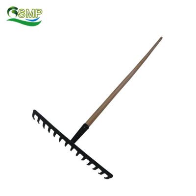 China Anti-Skid Handle Garden Hand Hay Rake With Long Handle Garden Rake Leaf Rake for sale