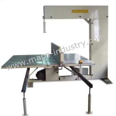 China Vertical Industrial Foam Cutting Machine 1320 * 2290 Mm Inner Work Table for sale