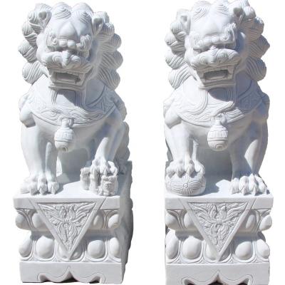 China Modern Newly Designed White Granite Lion Statue Life Size Marble Lion Sculpture Garden Ornament for sale