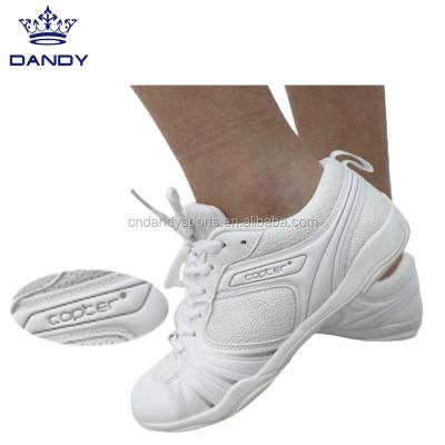 China Fashion\Wholesale Comfortable\Durable\Breathable\Lit Girl Dance Shoes Customized White Aerobics Shoes Cheer Shoes for sale