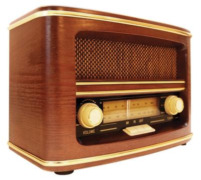 China PORTABLE Hot Selling Nostalgic AM FM Portable Wooden Radio With Stereo Speakers for sale