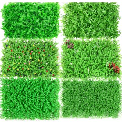 China Factory Wholesale 40cm*60cm Decorative Green Artificial Wall Boxwood Hedge Hot Artificial Wall Eco-friendly Grass Material For Green Exterior Wall for sale