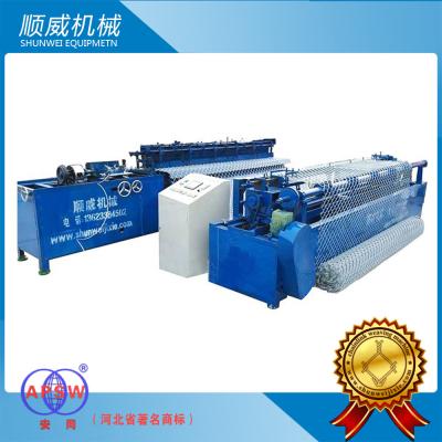 China 2 Meter Weaving Breadth Chain Link Mesh Machine For GI Wire / Hot Dip Wire / PVC Wire for sale