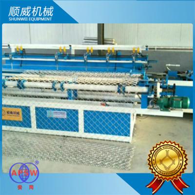 China 4m White Chain Link Fence Weaving Machine Full Automatic Type for sale