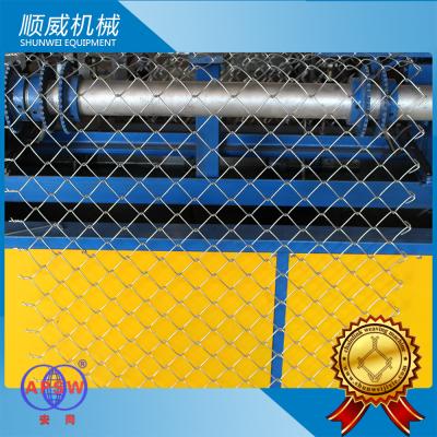 China Full Automatic Chain Link Fence Equipment Weaving Breadth 0.5m - 4.2m for sale