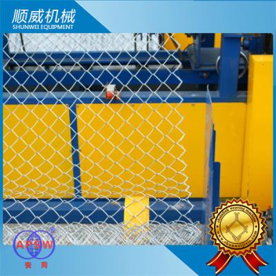 China 4.2m Chain Link Fence Making Machine / Weaving Opening 25mm - 100mm for sale