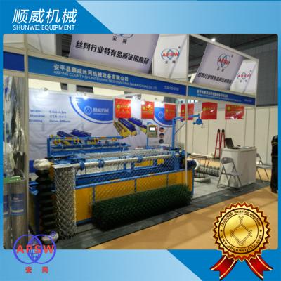 China 2.5T Weight Chain Link Fence Making Machine Single Wire / Double Wire for sale