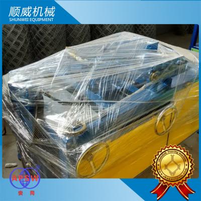 China 4m Semi Automatic Chain Link Fencing Machine  Yellow / Blue / Green Color for sale