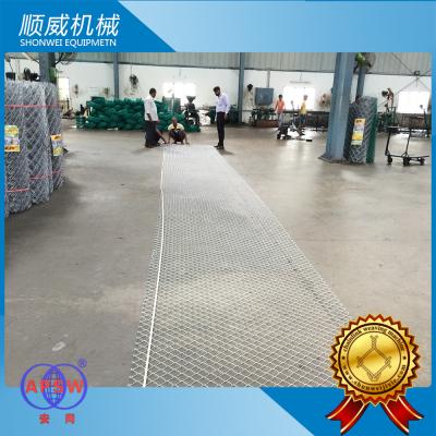 China 2.5T Weight Chain Link Fencing Machine Weaving Diameter 1.4mm - 4.5mm for sale