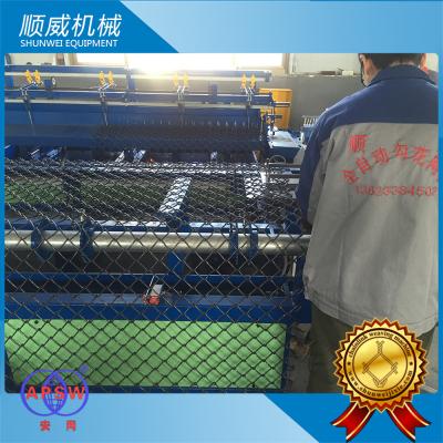 China 2 Meters Width Chain Link Fence Machine Bule And Green Colour 220 / 380V for sale