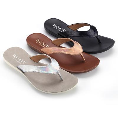 China Fashion Trend Glitter Discolor Summer Soft Comfortable Girls Flat Strap PU Slippers Wholesale for sale