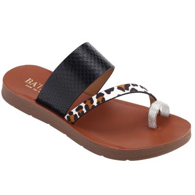 China 2022 Fashion Trend New Design PU Flip Flops Women Outdoor Sandals And Slippers For Young Ladies Suka New Design for sale