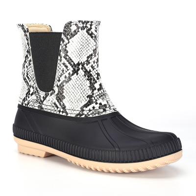 China Round Customize Snow Boots Rain Shoe Woman Luxury PU Black Snake Chelsea Design for sale