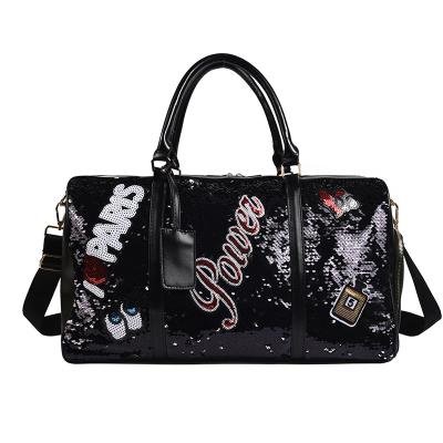 China Custom Logo Fashion Shiny Sequin Travel Bag Weekend Ladies Waterproof Cartoon Sequin Travel Duffel Bag For Women for sale