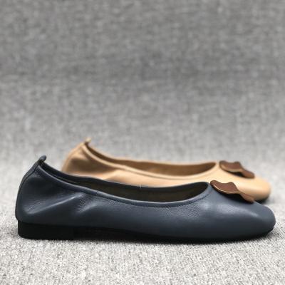 China Insulative Women Dance Shoes Lady Shoes Flat Leather Ballet Shoes For Girls for sale