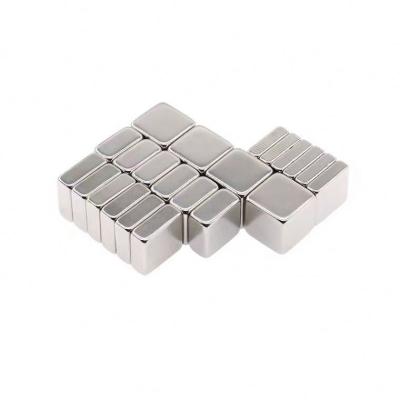 China Industrial Cheap Square Neodymium N35 N52 Square Magnet Super Strong Tiny Block Magnet Small Rectangular Permanent Magnet for sale