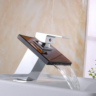 China Modern American Cupc Single Hole 360 ​​Degree Rotating Deck Mount Pull Out Spray Kitchen Faucet Mixer Tap for sale