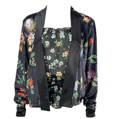 China 2021 new Anti-wrinkle winter ladies printing coat women short cardigan knit women sweater coat tops for sale