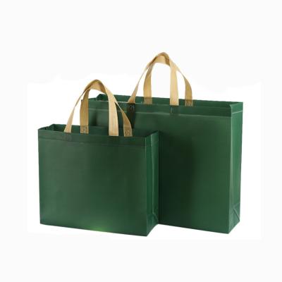 China Custom Logo Nonwoven Environmental Protection Shopping Bag Garment Clothing Tote Bag Recyclable for sale